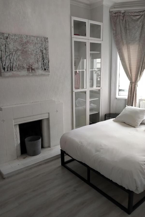 Aunty Katie'S House, Ni Tourist Board Certified With Free Continental Breakfast Appartamento Belfast Esterno foto