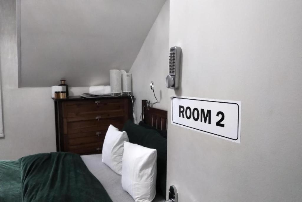 Aunty Katie'S House, Ni Tourist Board Certified With Free Continental Breakfast Appartamento Belfast Esterno foto