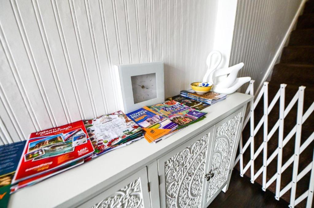 Aunty Katie'S House, Ni Tourist Board Certified With Free Continental Breakfast Appartamento Belfast Esterno foto